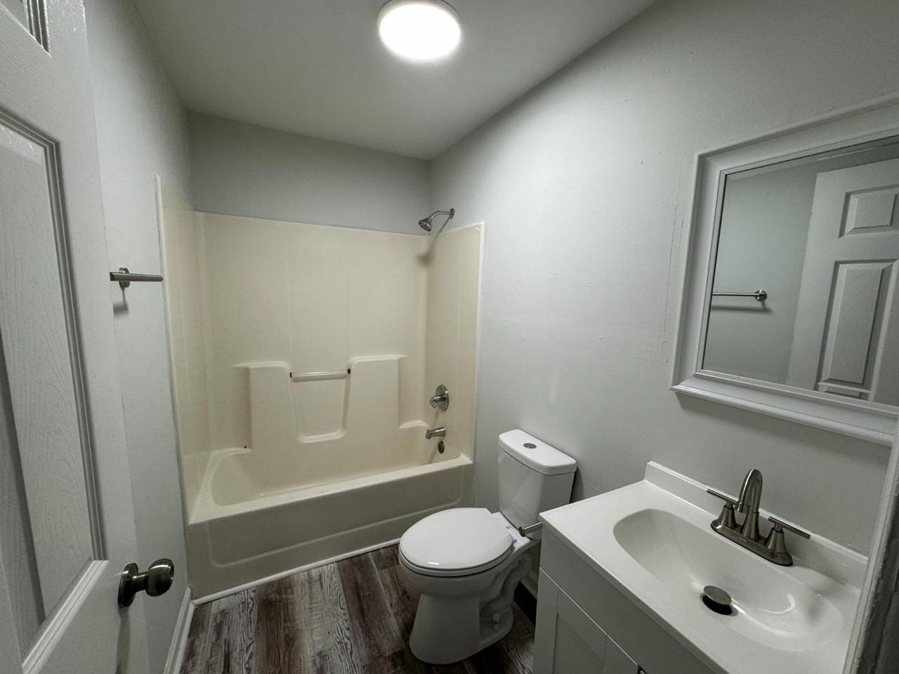 219 Church St - Photo 6 of 20