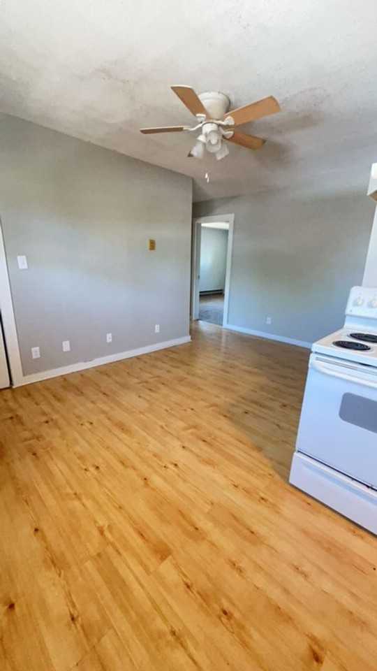 1514 W Jackson St #3 - Photo 3 of 10