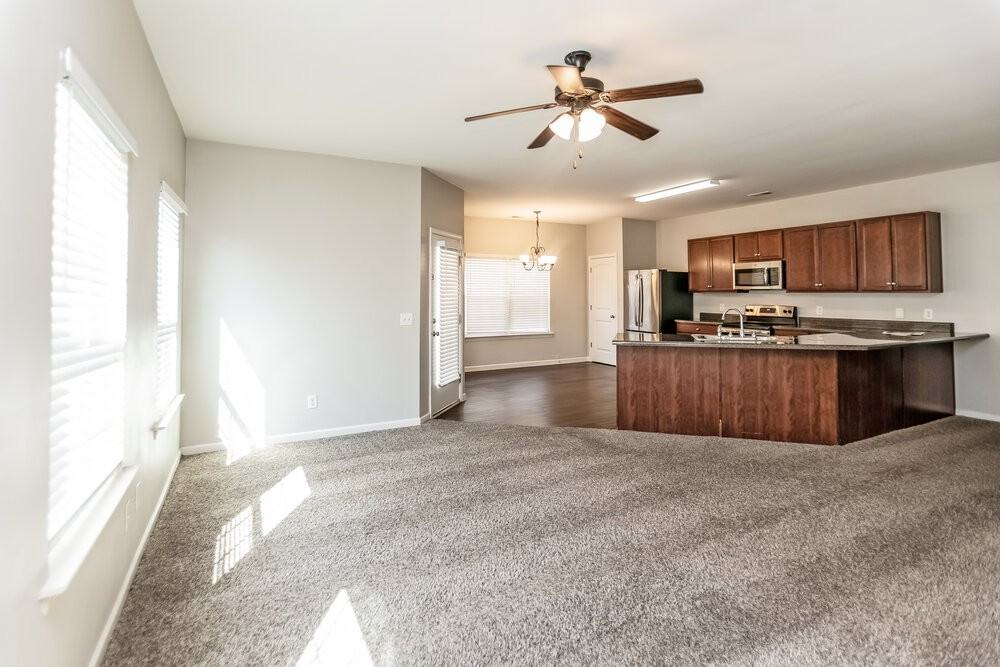 59 Howard Ave - Photo 5 of 17