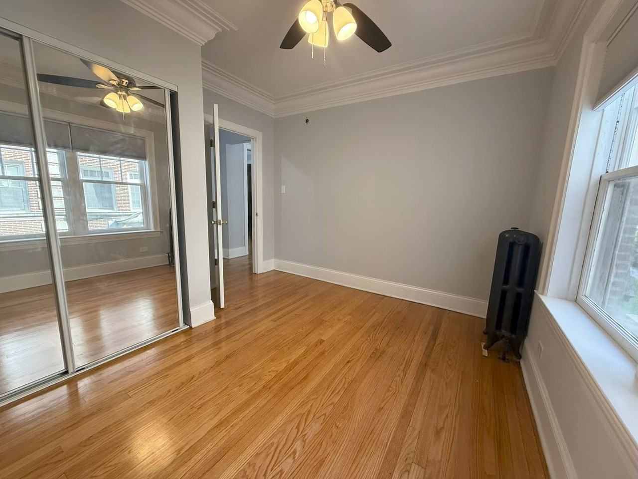 Beautiful Vintage Apartments Near Downtown Evanston - Photo 7 of 18