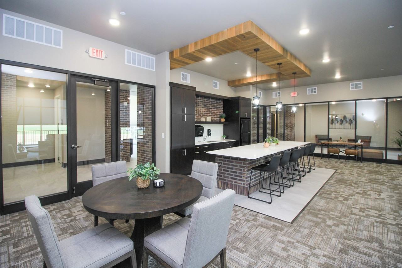 University Hills Village - Photo 5 of 50