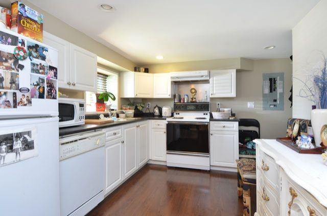 7895 Granville Street - Photo 3 of 8