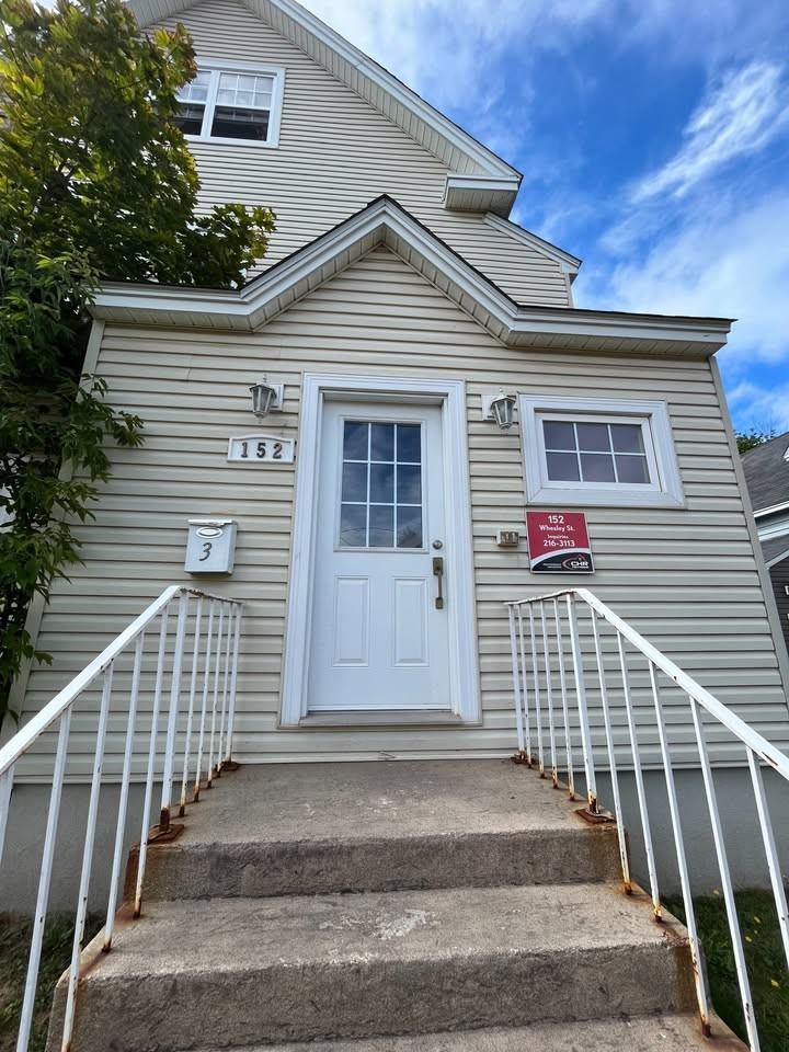 152 Rue Wesley #3 - Photo 2 of 17