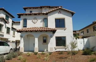 featured image of 425 E Duarte Rd ##411a