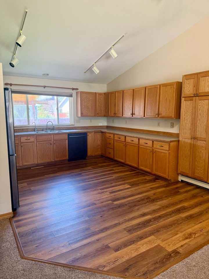 1110 W Central Ave - Photo 3 of 21