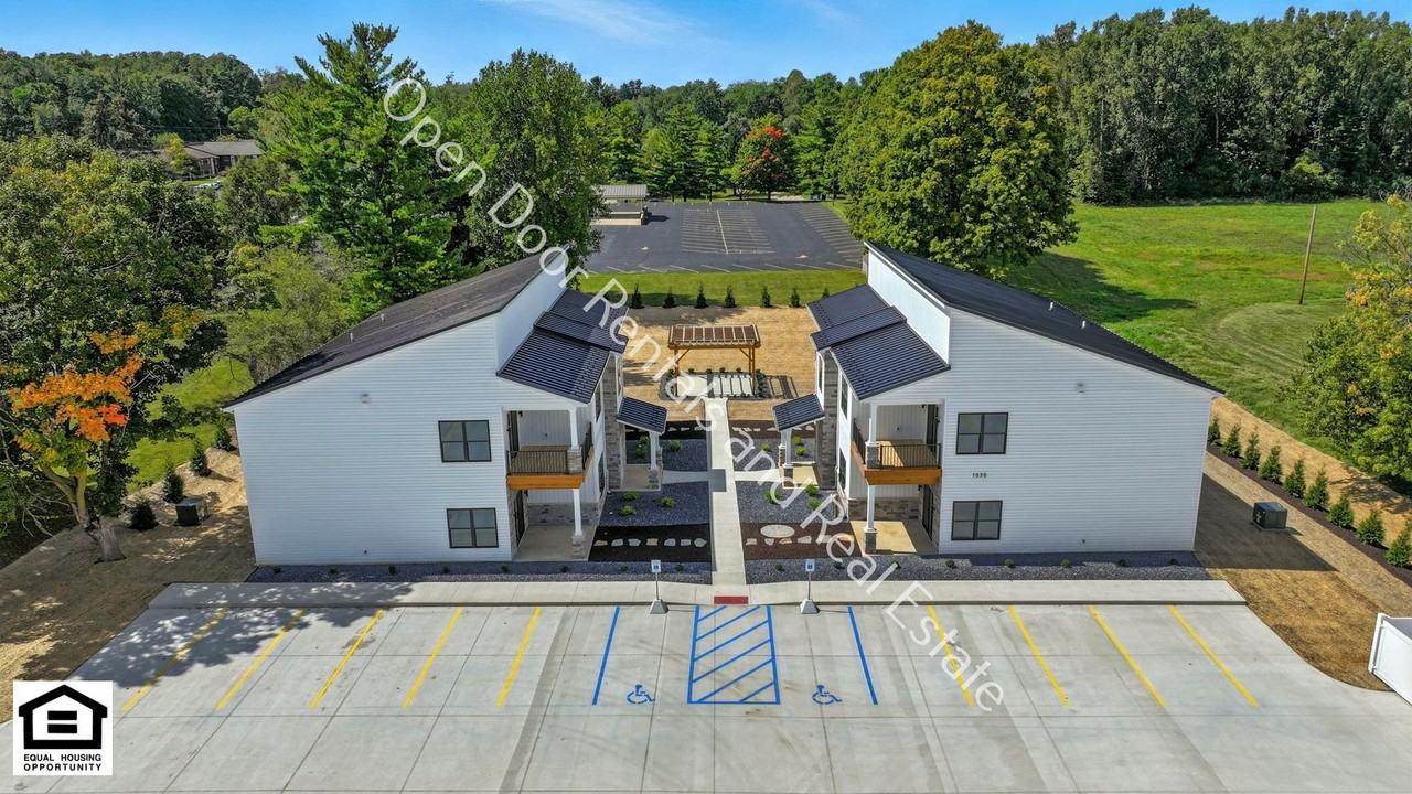 Wayne Street Commons - Photo 2 of 50