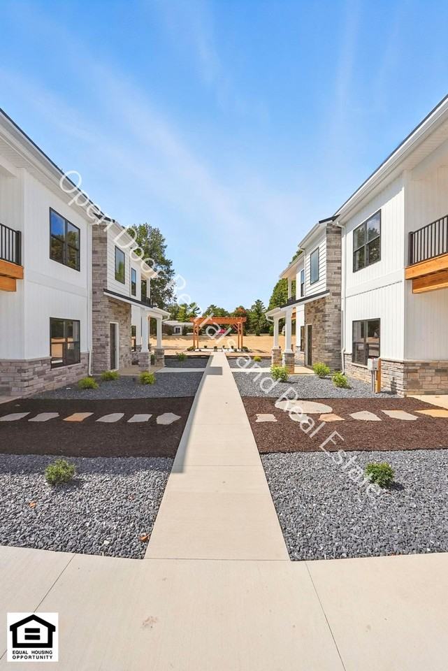 Wayne Street Commons - Photo 5 of 50