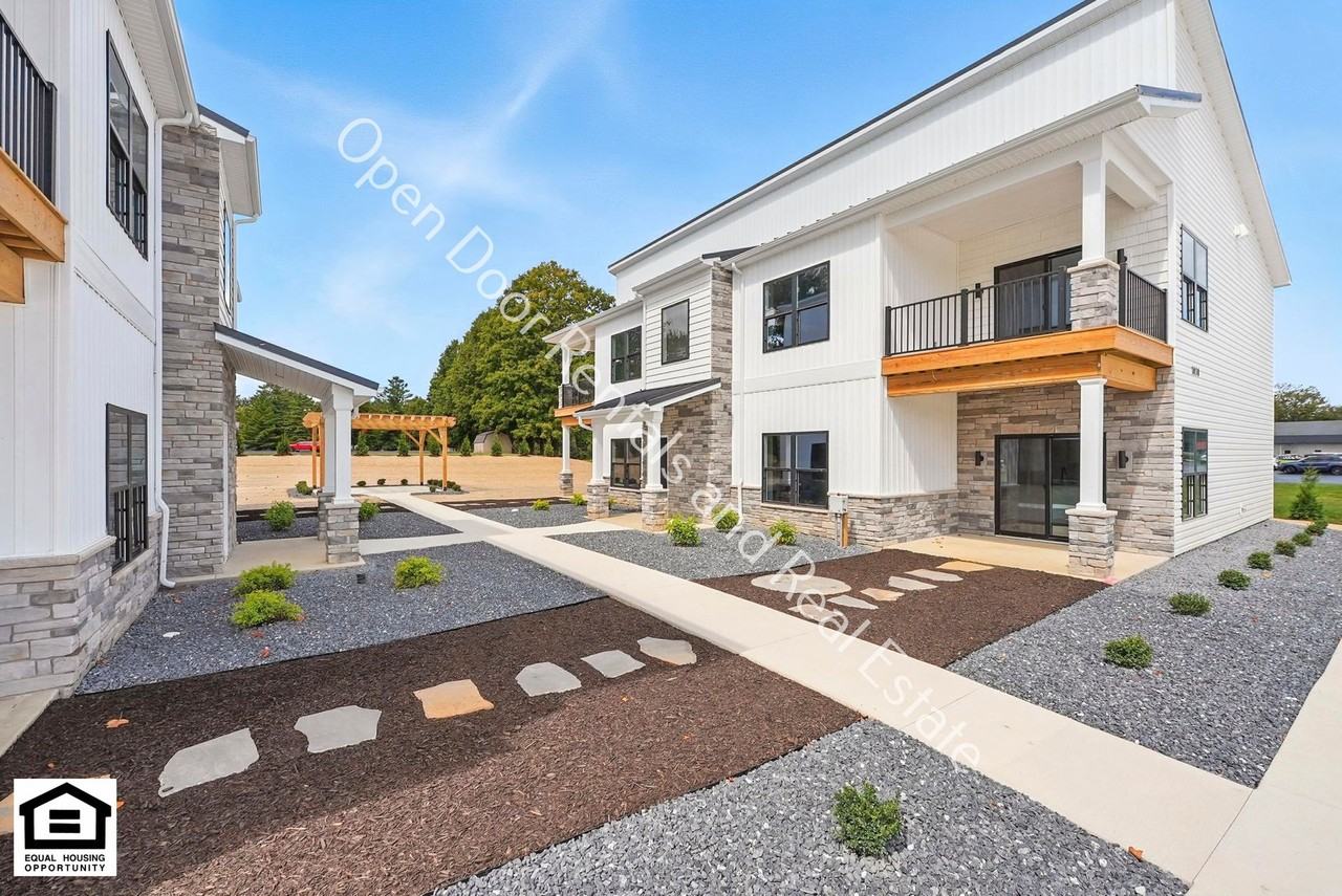 Wayne Street Commons - Photo 4 of 50