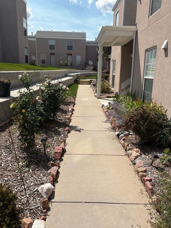 3510 Parkmoor Village Dr #F - Photo 2 of 15