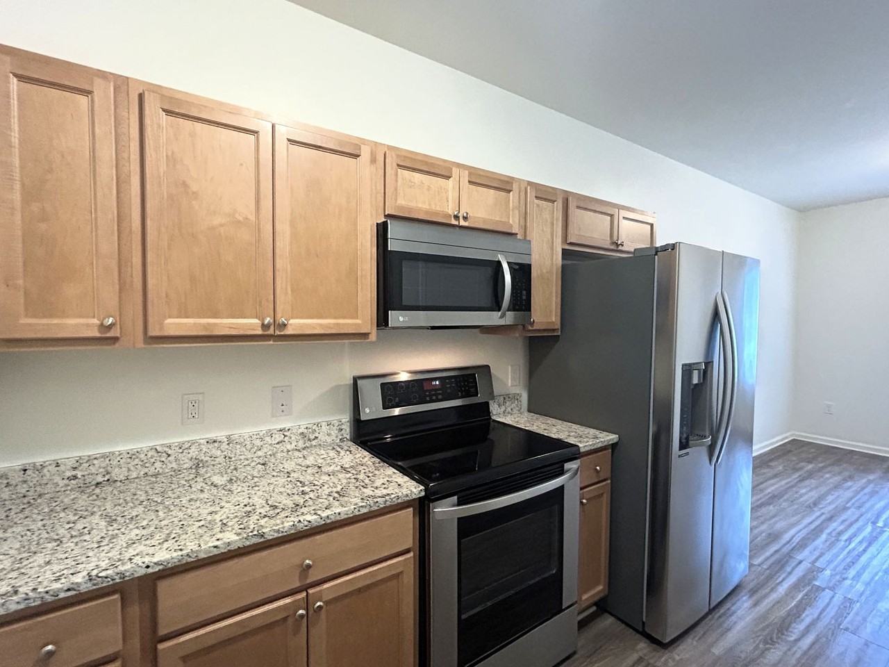 Academy Apartments - Photo 5 of 17