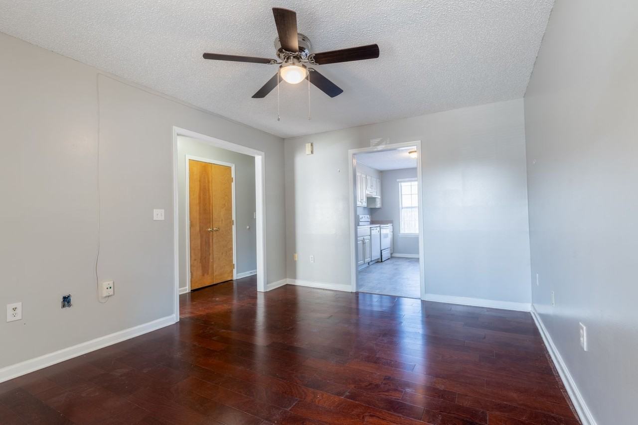 118 Tonyota Ct - Photo 3 of 11