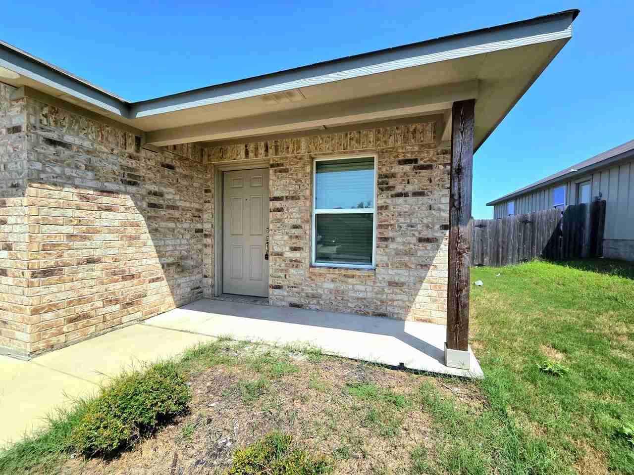 708 Kimble Dr #B - Photo 2 of 18