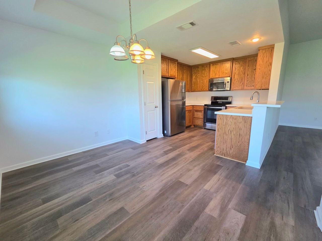 7810 Hawthorn - Photo 4 of 21