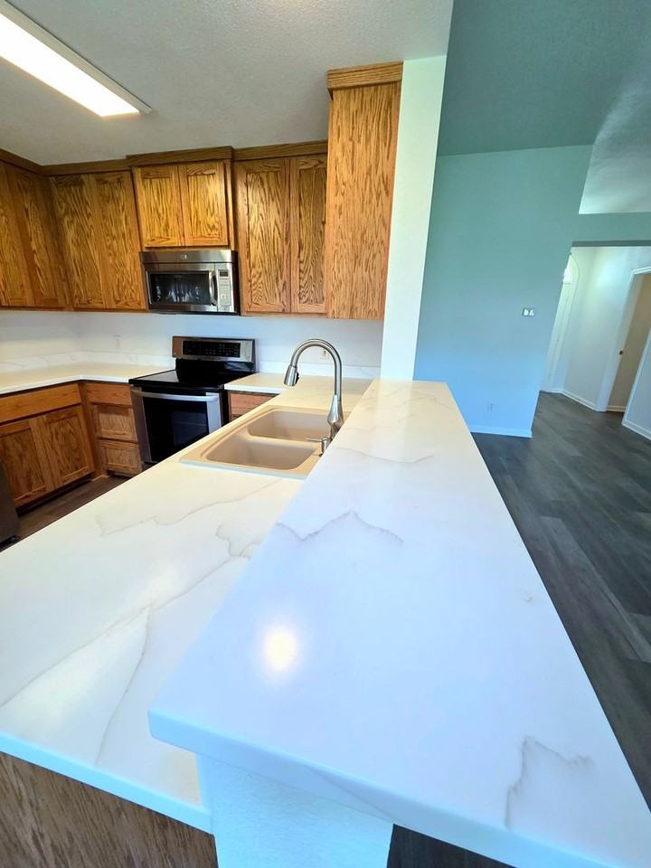 7810 Hawthorn - Photo 6 of 21