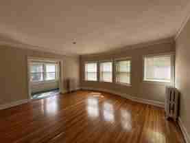 $2025-Huge 3 Bd/1 Ba with Heat **HALF OFF FIRST MONTH** - Photo 1 of 1