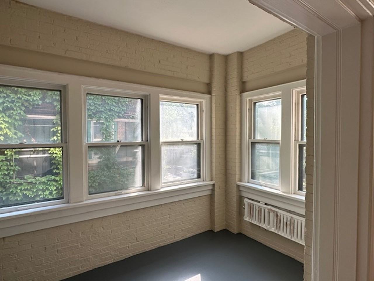 Bright, Spacious 3BR in Prime Upper East Side - Photo 4 of 21