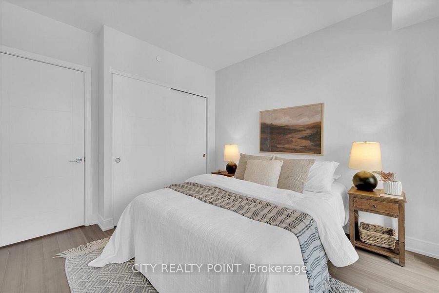664 Spadina Avenue - Photo 16