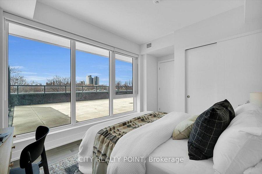 664 Spadina Avenue - Photo 11