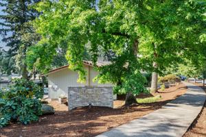 featured image of 1908 Sw Roxbury Ave