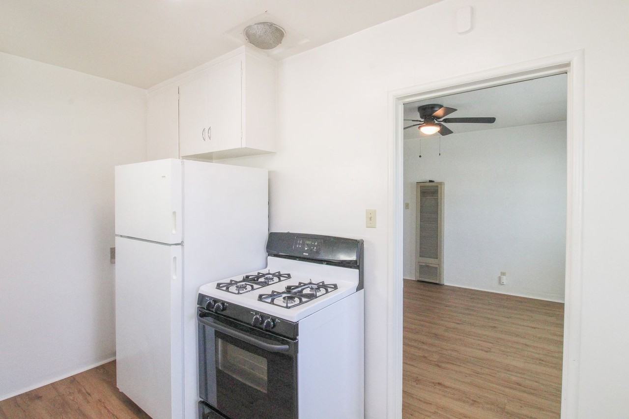 379 Pismo St - Photo 6 of 16