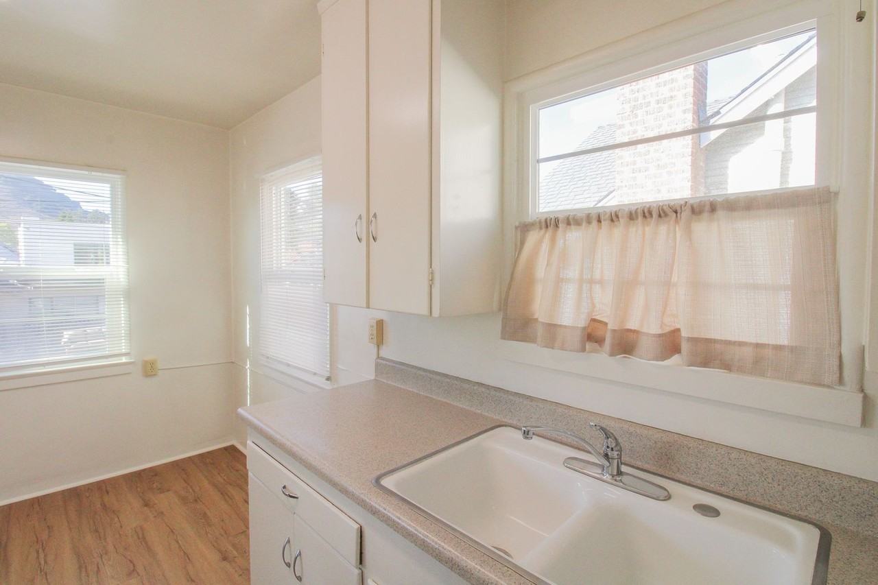 379 Pismo St - Photo 7 of 16