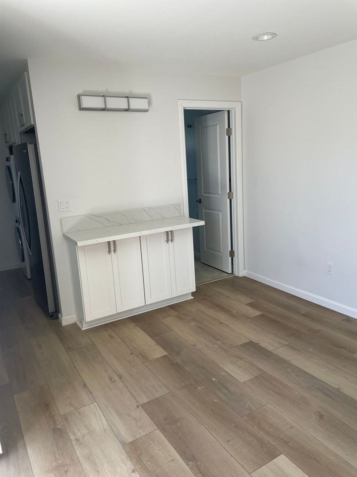 5267 Arlene St - Photo 6 of 11