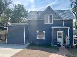 featured image of 701 E 3rd St