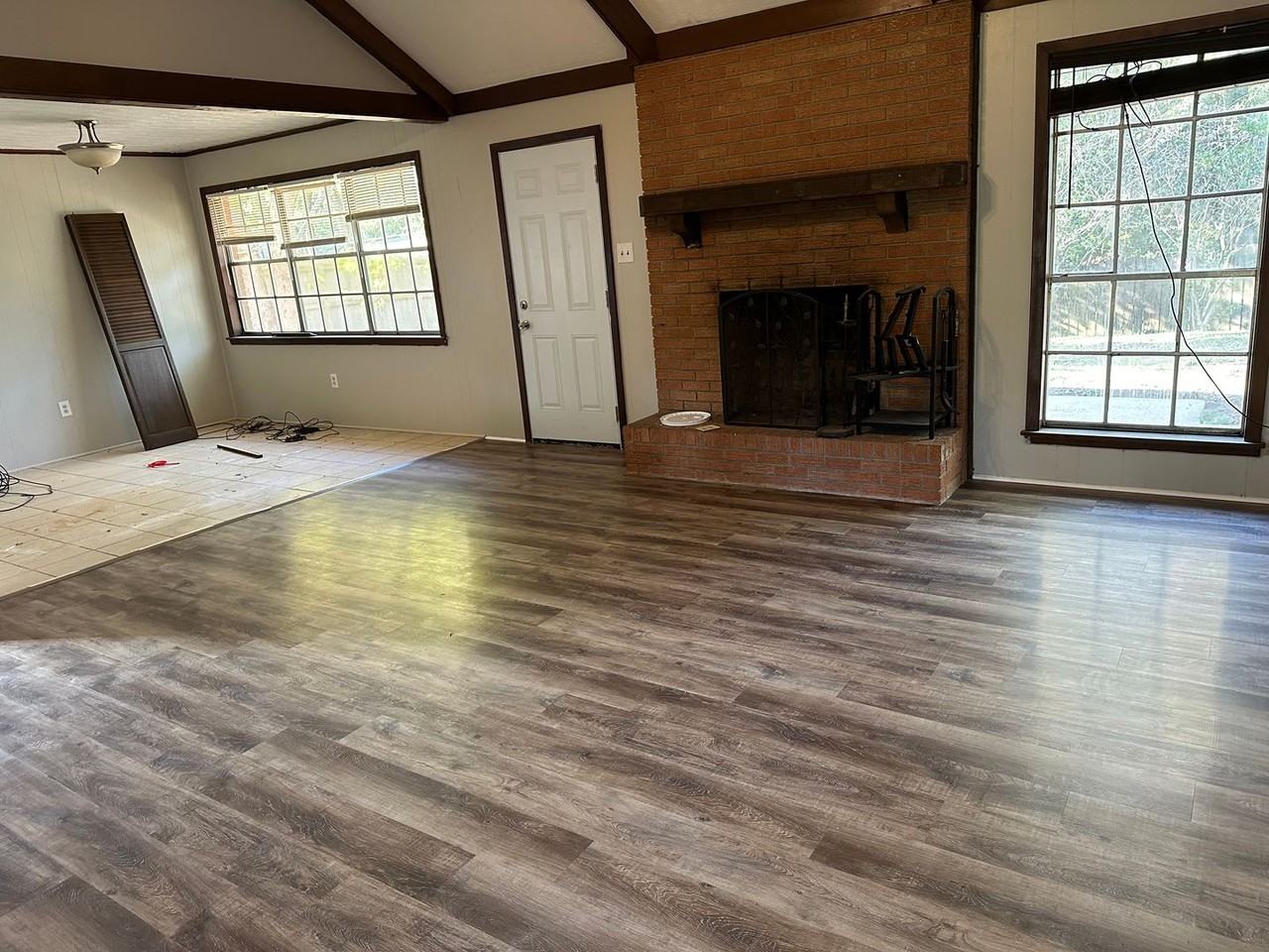 1631 Melrose Pl - Photo 3 of 8