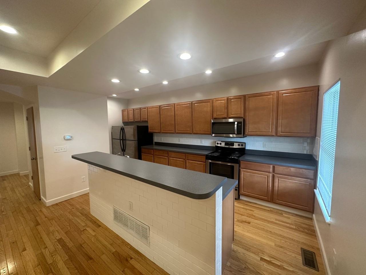 38 W Norwich Ave - Photo 2 of 17