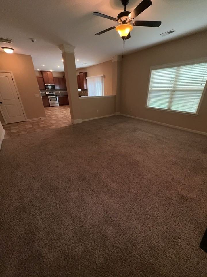 9300 Yarbrough Rd - Photo 7 of 21