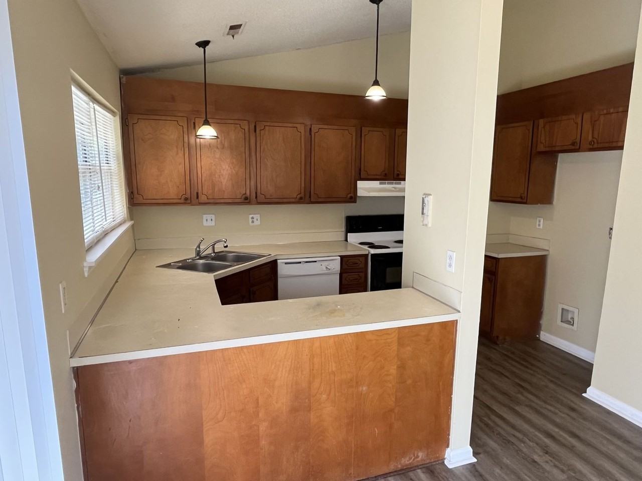 6714 Marston Ct - Photo 6 of 17