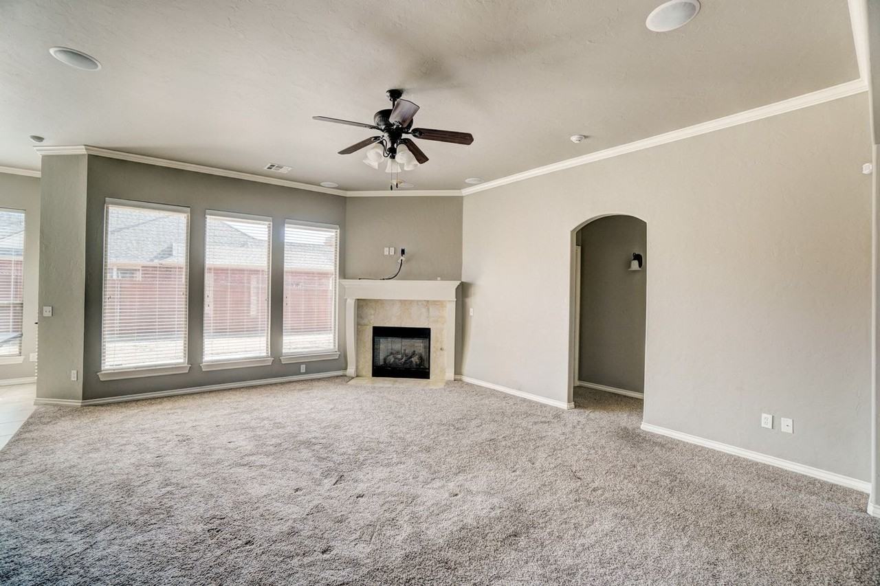 4601 Nw 162nd Ct - Photo 7 of 34