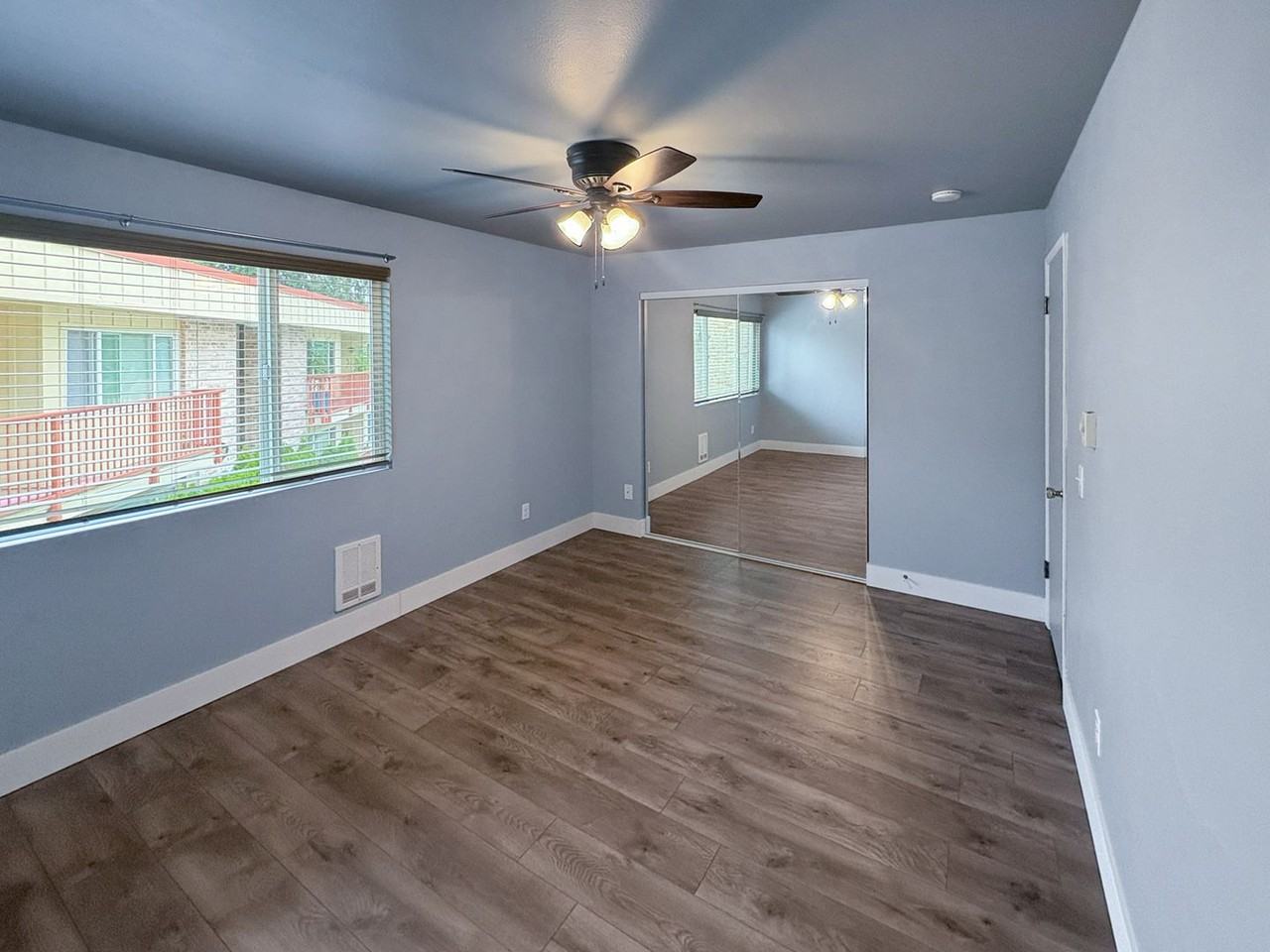 425 45th Street Southwest #201 - Photo 2 of 10