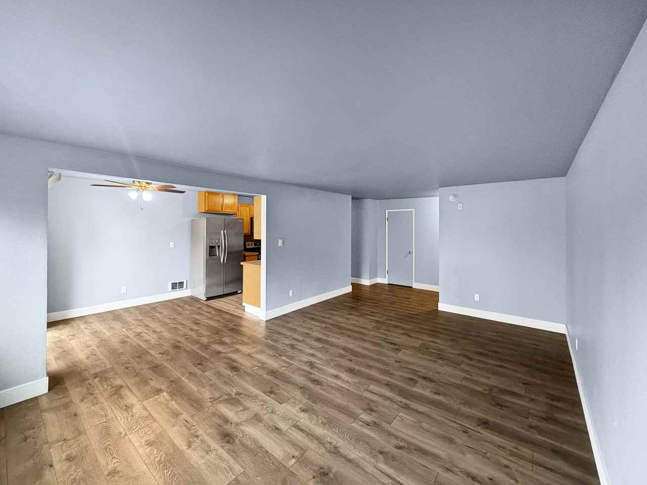 425 45th Street Southwest #201 - Photo 3 of 10