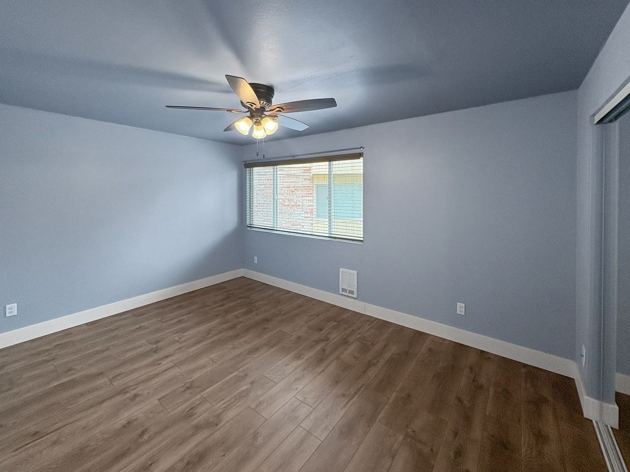 425 45th Street Southwest #201 - Photo 7 of 10