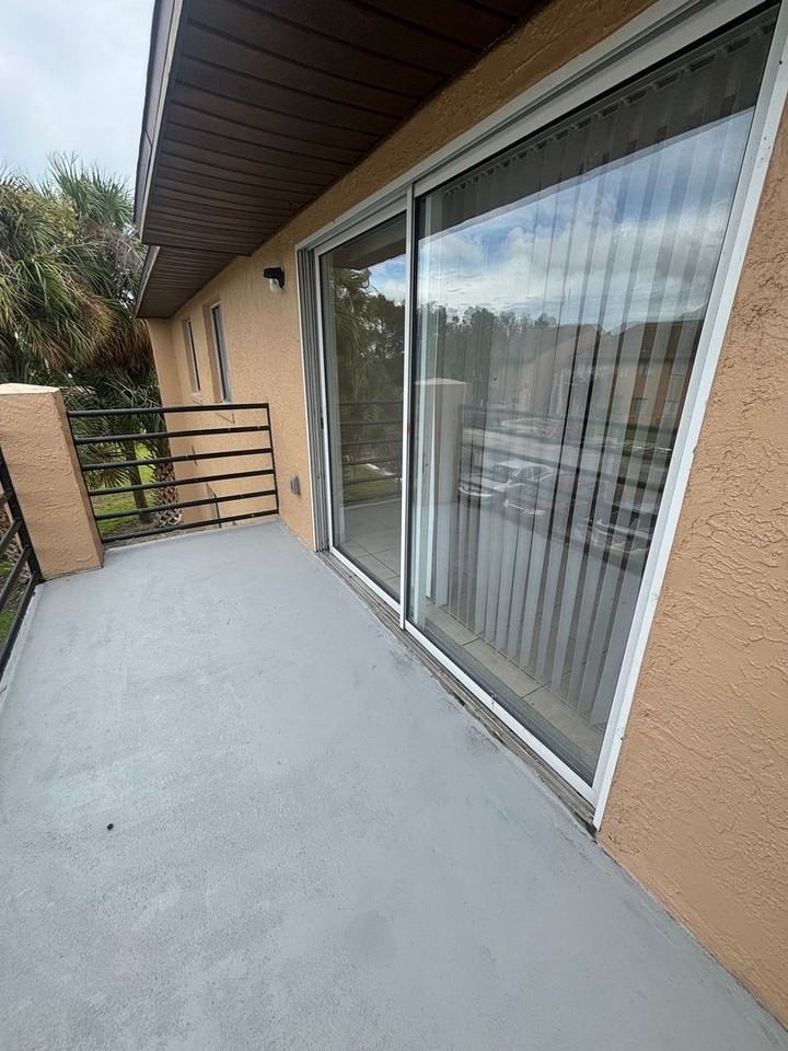 5232 Via Hacienda Cir #219 - Photo 2 of 20