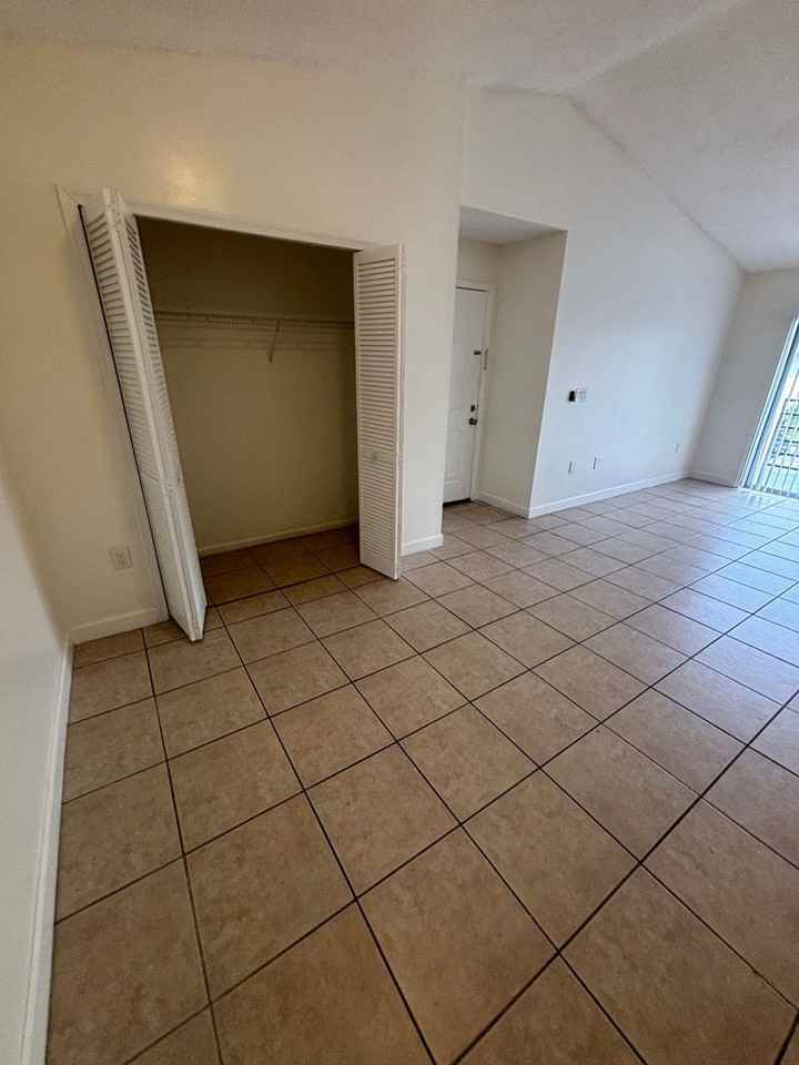 5232 Via Hacienda Cir #219 - Photo 7 of 20