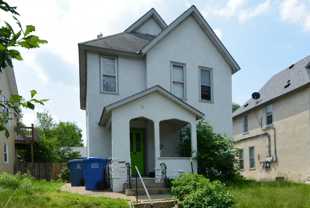 920 22nd Ave NE - Photo 1 of 1