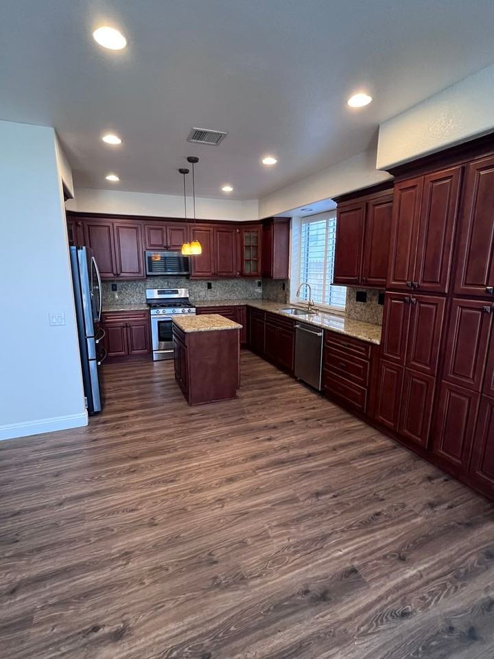 124 Sky Ridge Ct - Photo 2 of 20