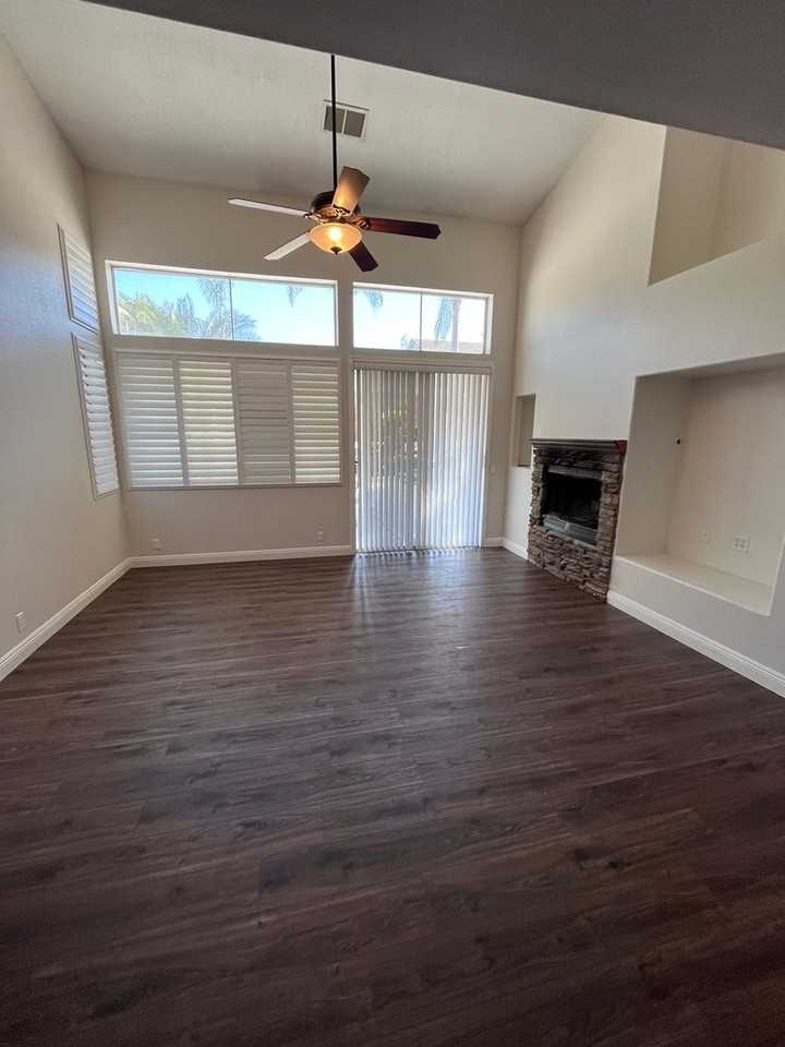 124 Sky Ridge Ct - Photo 4 of 20