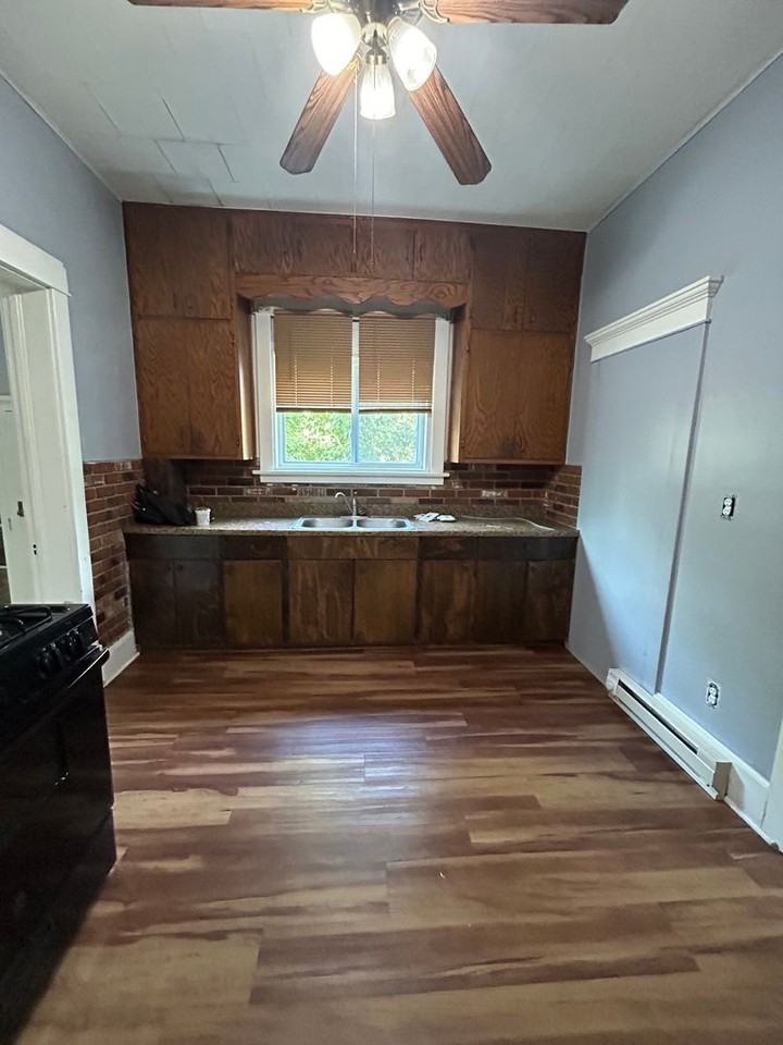 717 S Cedar Ave #1 - Photo 3 of 8