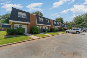 featured image of 605 E Central Ave