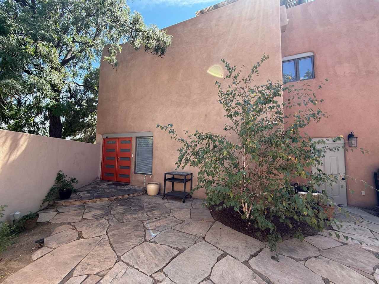 814 Southeast Cir Nw - Photo 2 of 24