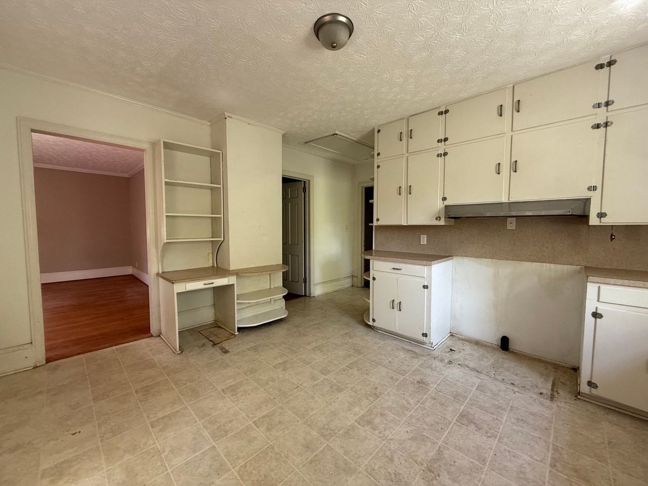 220 Woodside Dr - Photo 5 of 12