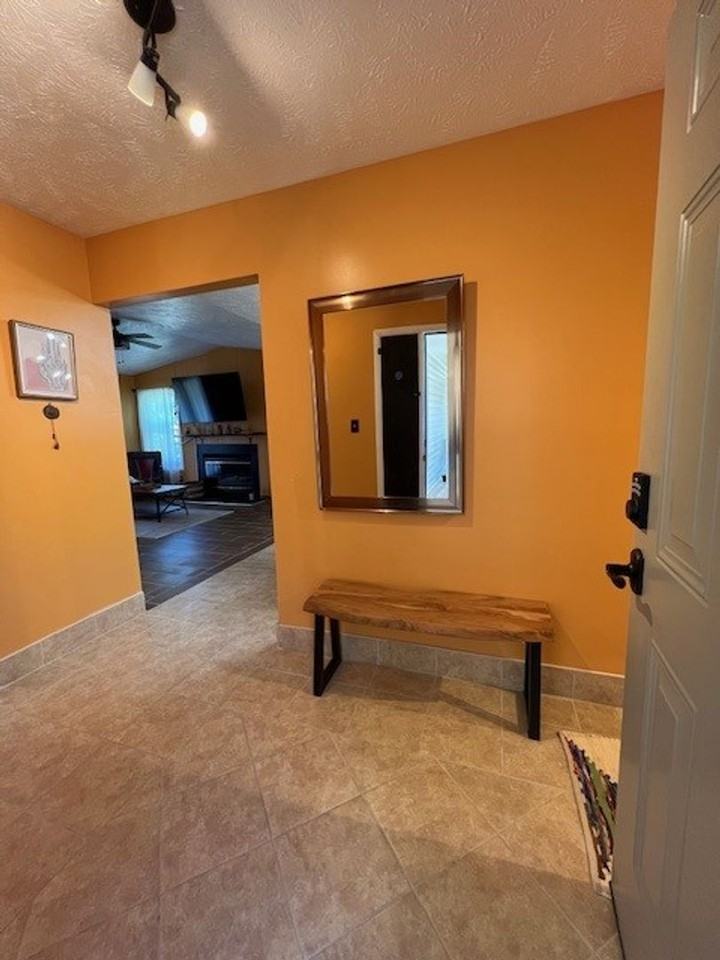 661 Bartons Landing Pl - Photo 2 of 13