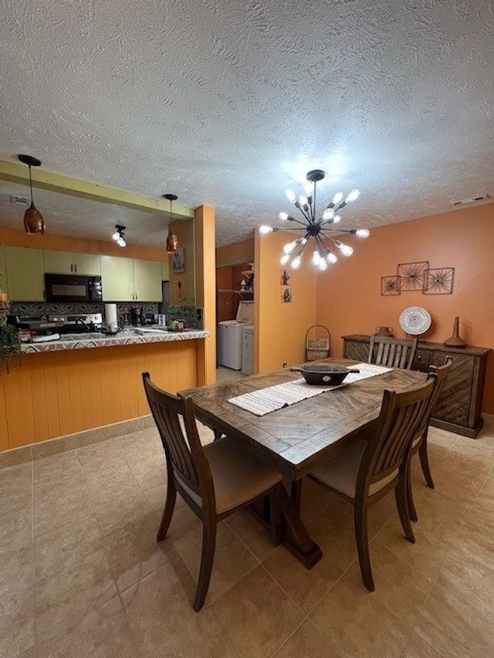 661 Bartons Landing Pl - Photo 3 of 13
