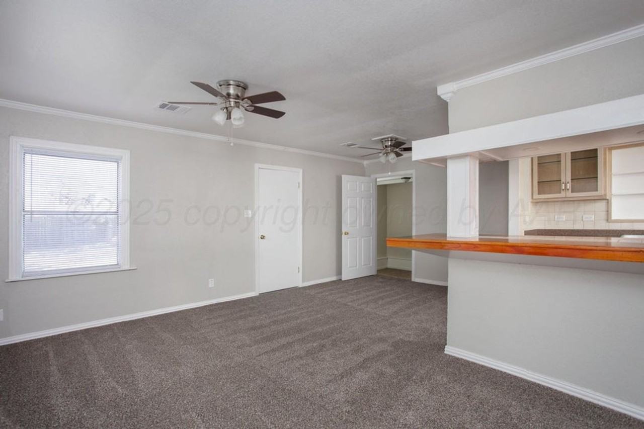 1928 Cherry St - Photo 2 of 20