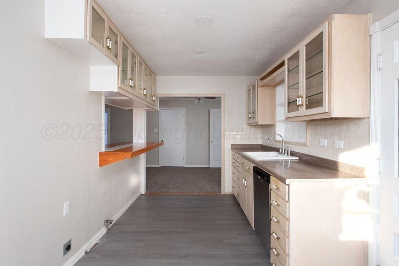 1928 Cherry St - Photo 7 of 20