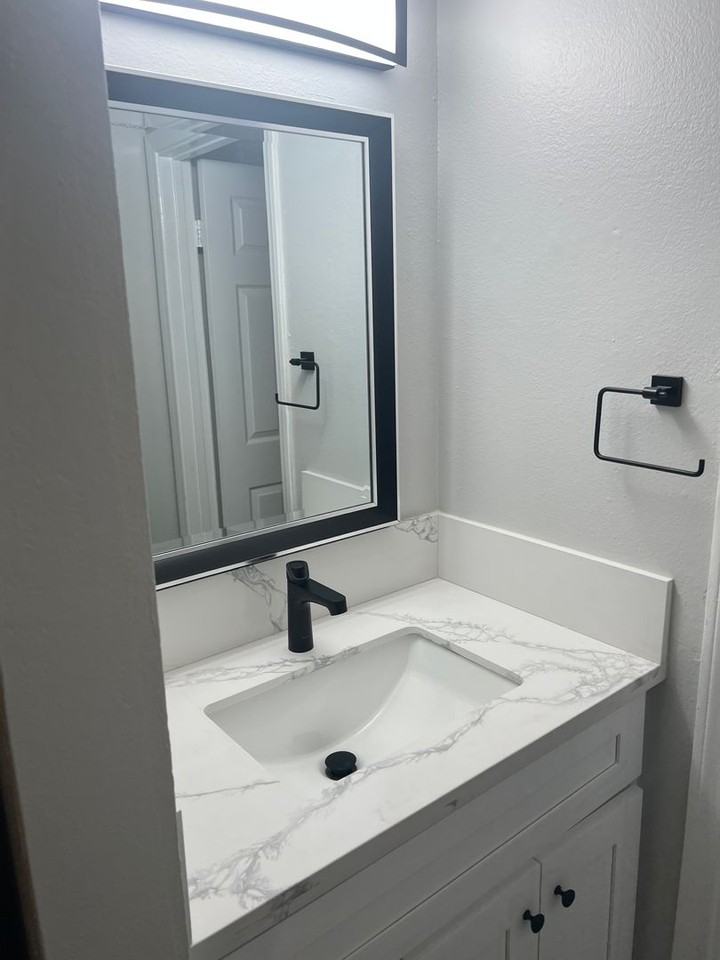 Mountain View - Photo 3 of 8