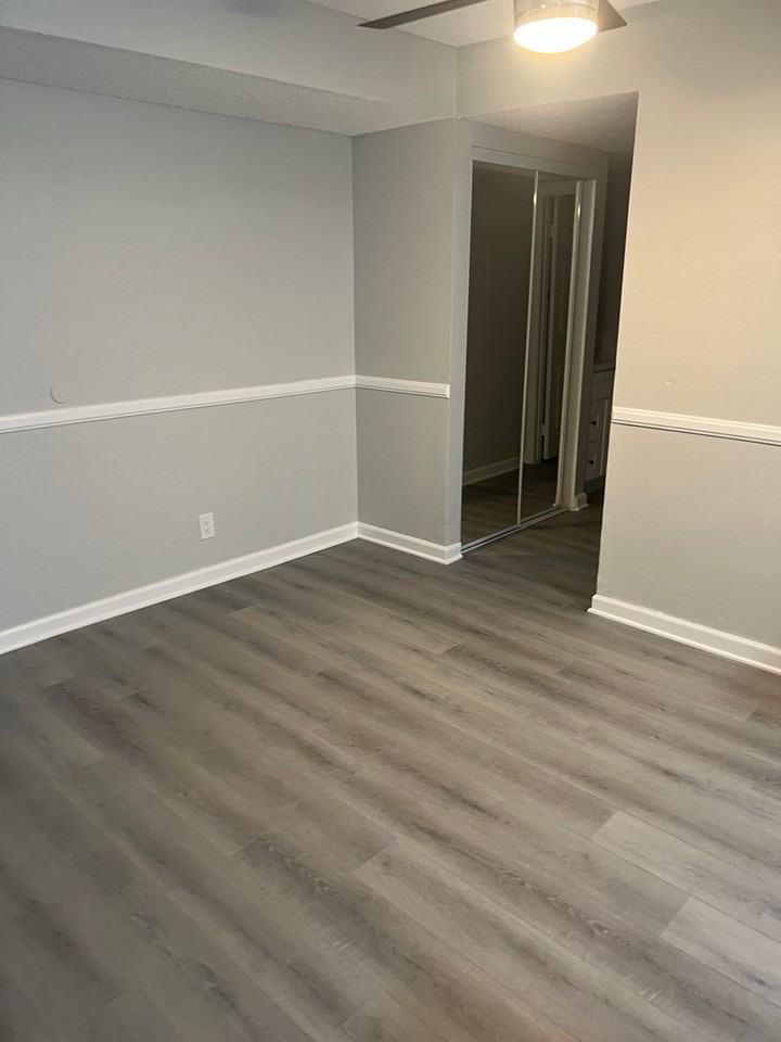 Mountain View - Photo 4 of 8